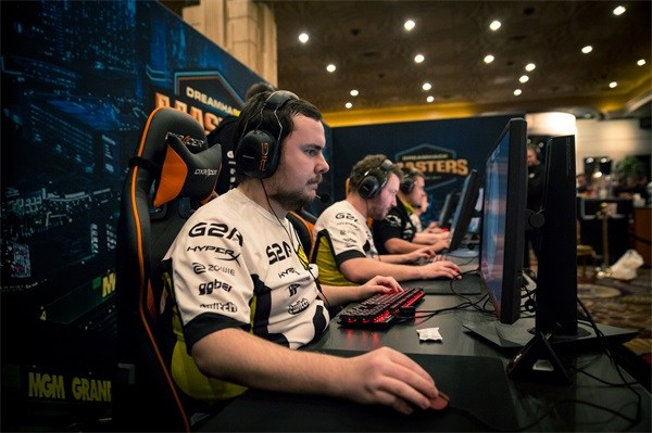 对于一名顶 对于一名顶