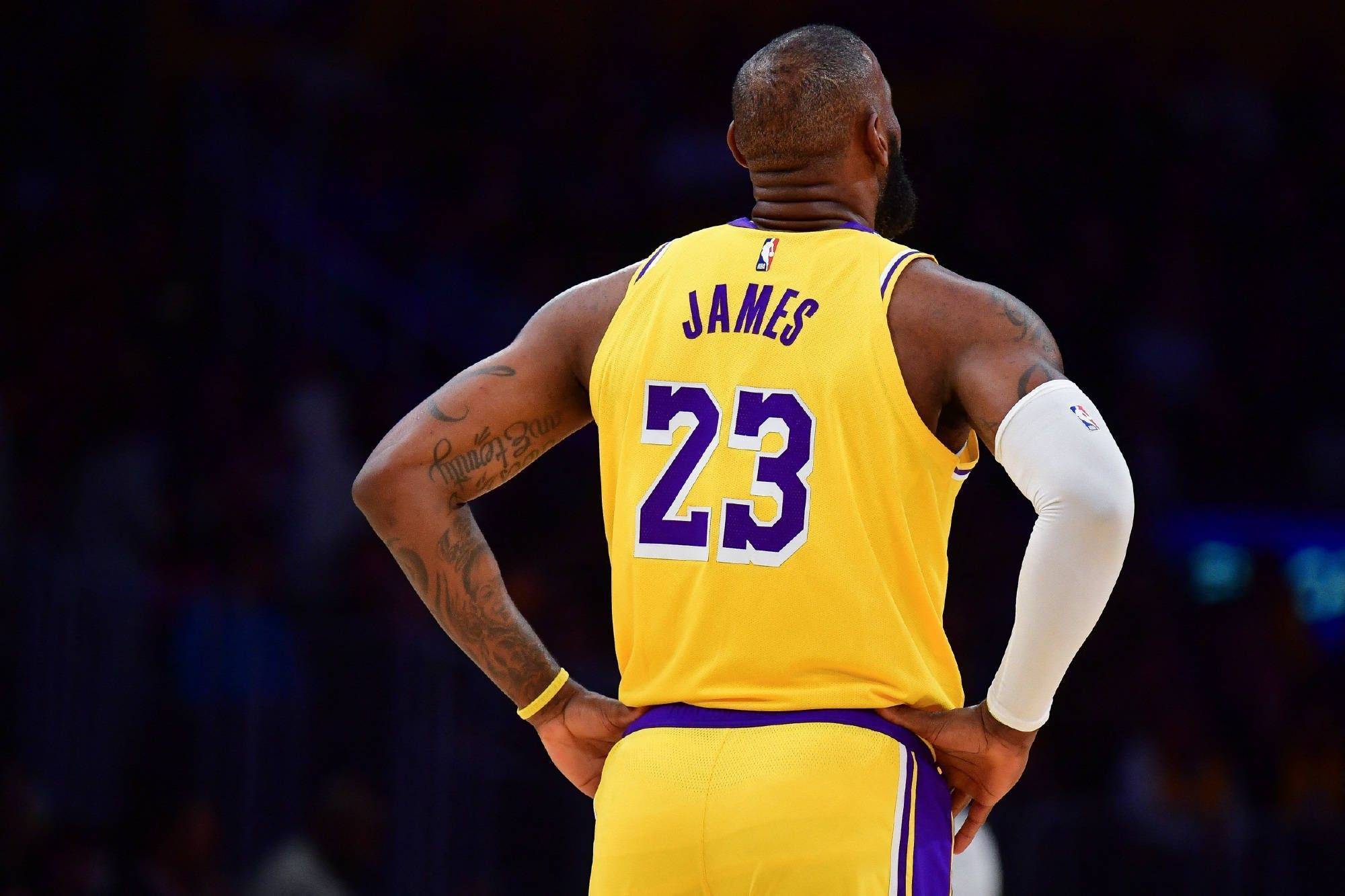 例如在对抗 例如在对抗