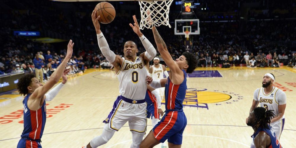 擎并维持高 擎并维持高